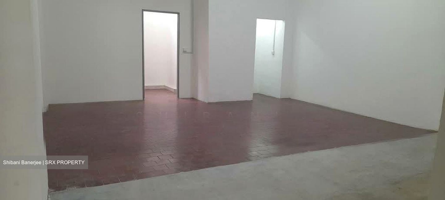 Guan Hua Warehouse Building (D13), Factory #553870251